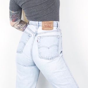 ❤️SOLD❤️Vintage Levi’s 512 Light Wash Jeans